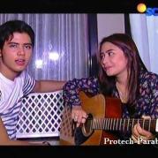 Aliando dan Prilly Latihan Gitar 1