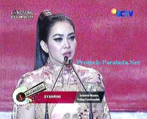 Kategori Selebriti Wanita Paling Fashionable Syahrini