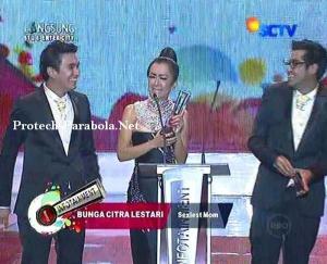 Kategori Sexiest Mom Bunga Citra Lestari